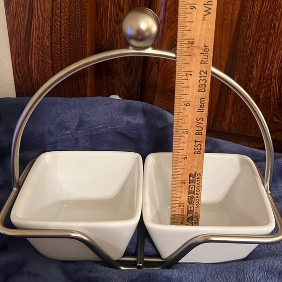 The Pampered Chef Two Bowls & Silver Metal Holder, good condition - Picture 8 of 8